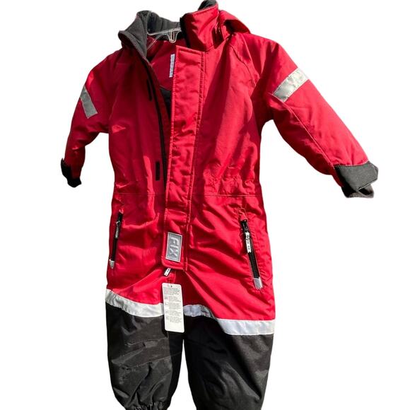New thick, warm, waterproof snowsuit 3T - Picture 8 of 12